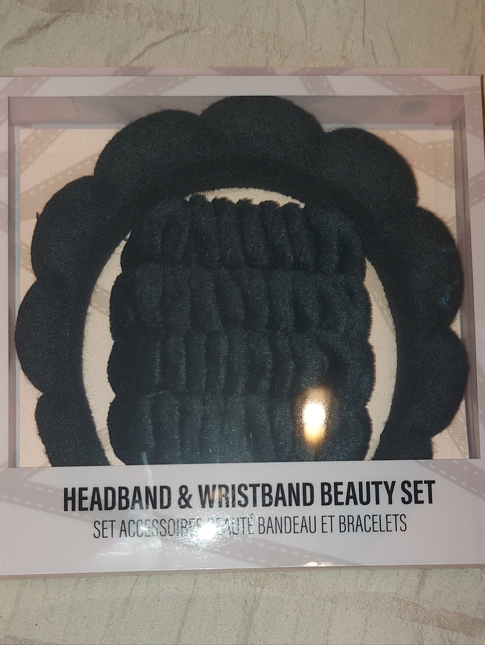 La SENZA Black Scalloped Headband & Elastic Wristbands Set